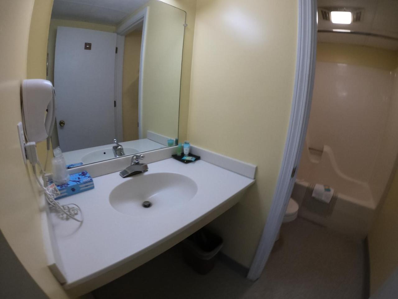 Copper Lantern Motor Lodge West Brookfield المظهر الخارجي الصورة