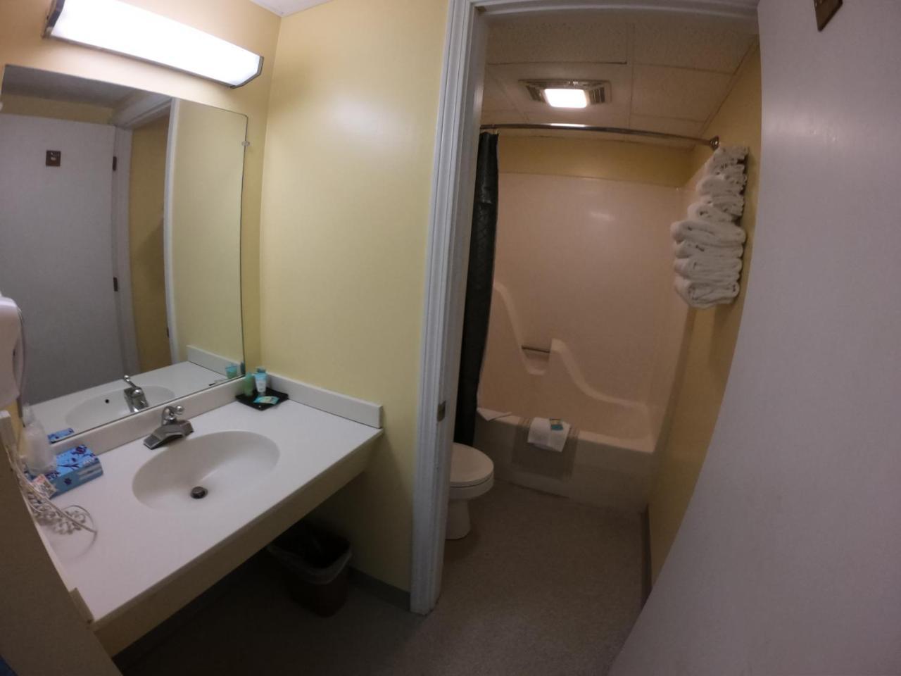 Copper Lantern Motor Lodge West Brookfield المظهر الخارجي الصورة
